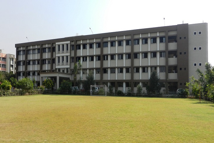 Campus-of-St-John-College-of-Engineering-and-Management_Campus-View.png