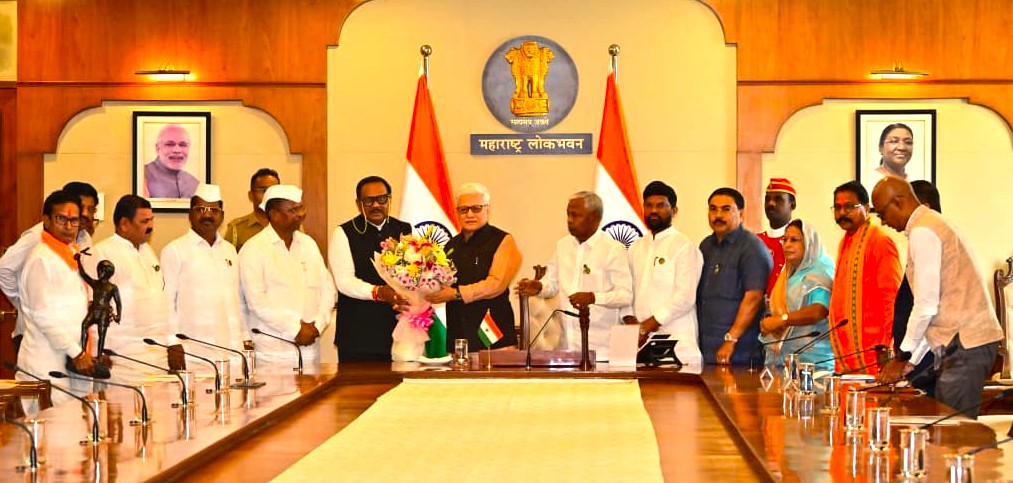 TRIBAL-MLA-MEETS-GOVERNOR-.jpeg