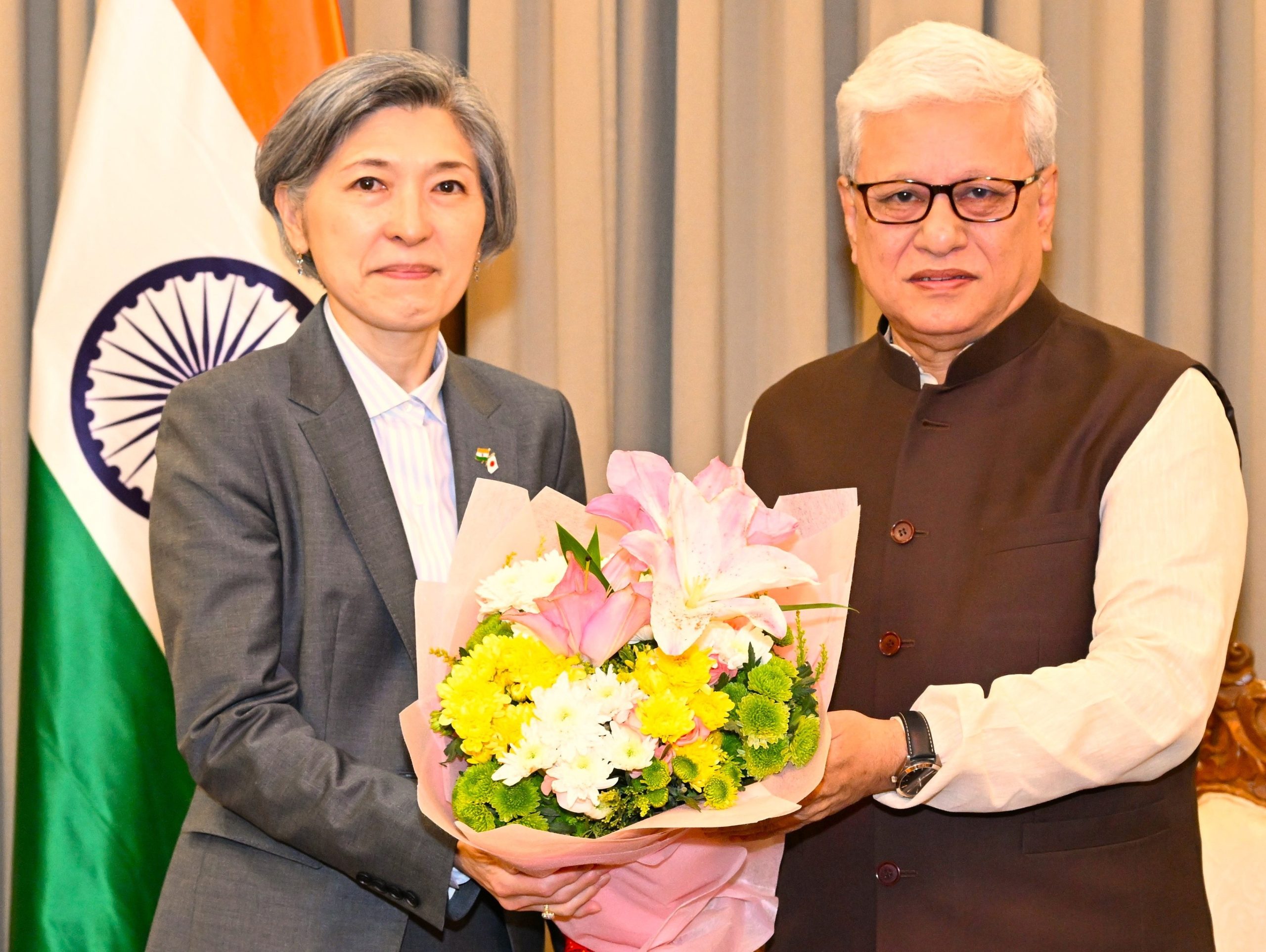 JAPAN-CG-WITH-GOVERNOR-2--scaled.jpg