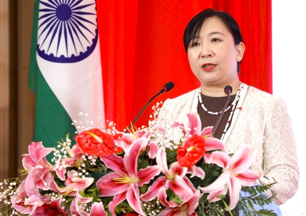 WANG-AWEI-CG-CHINA-.jpg