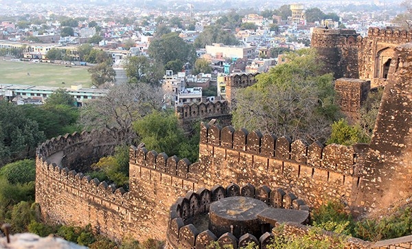 jhansi-fort.jpg